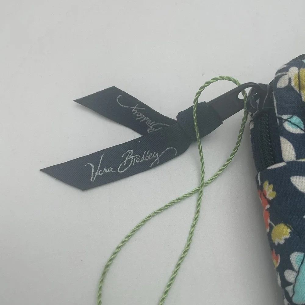 Vera‎ Bradley, Retired Chandelier Floral Essential Zip-Top Cosmetic Pouch-NWT